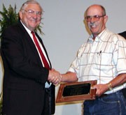Mike Beggs, Emerging Crops and Technologies, received the 2003 Extension Technical Support award.
