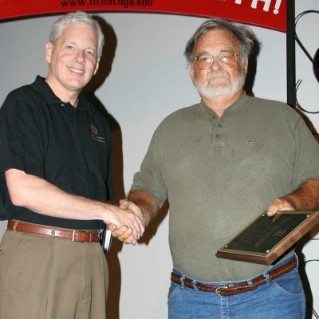 Mike Stephenson, Field Research Services, received the 2007 Award of Excellence for Service Unit Support.