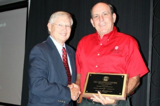 Bob McPherson, Entomology, received the 2009 Award for Excellence, Senior Research Scientist.
