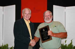 Dan Evarts (24 years), USDA-ARS Crop Protection and Management, received the 2012 Award of Excellence in Technical Support.