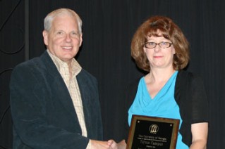 Kathy Marchant, USDA-ARS Crop Genetics and Breeding Research Unit, received the 2013 Award of Excellence in Administrative Support.